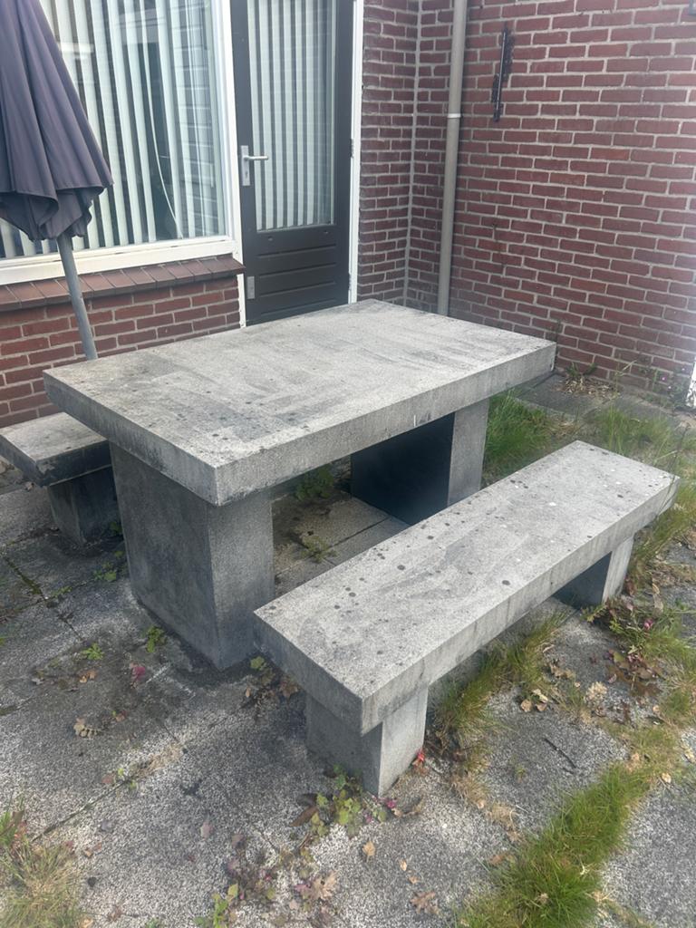 Gratis: Stenen picknicktafel en zitbanken set van hardsteen, Ophalen, Gebruikt, Rechthoekig, Overige materialen