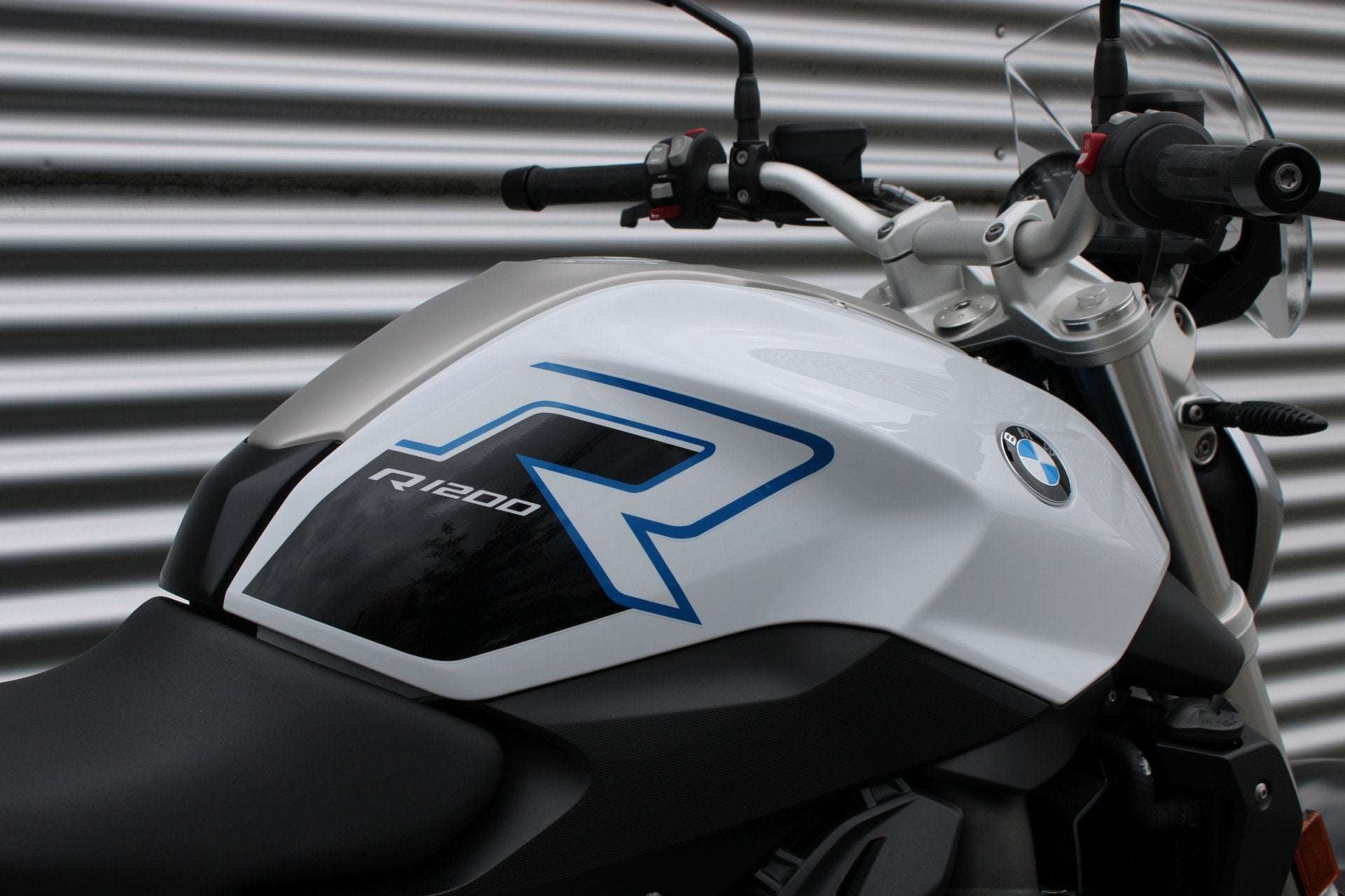 BMW R 1200 R |1ste eigenaar (bj 2018), Verkoop.motorrad@oostland-enschede.nl, 1170 cc, Spaansland 10
7543BG  ENSCHEDE, NL, Meer dan 35 kW