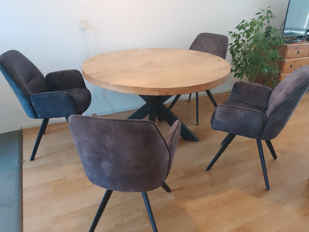 Ronde eettafel met 4 stoelen, Ophalen, Fabriek, Rond, Zo goed als nieuw