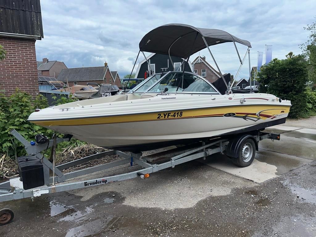 Sea Ray 175 Sport - 130 PK Inboard - Vaarklaar met trailer!, Watersport en Boten, Speedboten, Ophalen, Gebruikt, Binnenboordmotor
