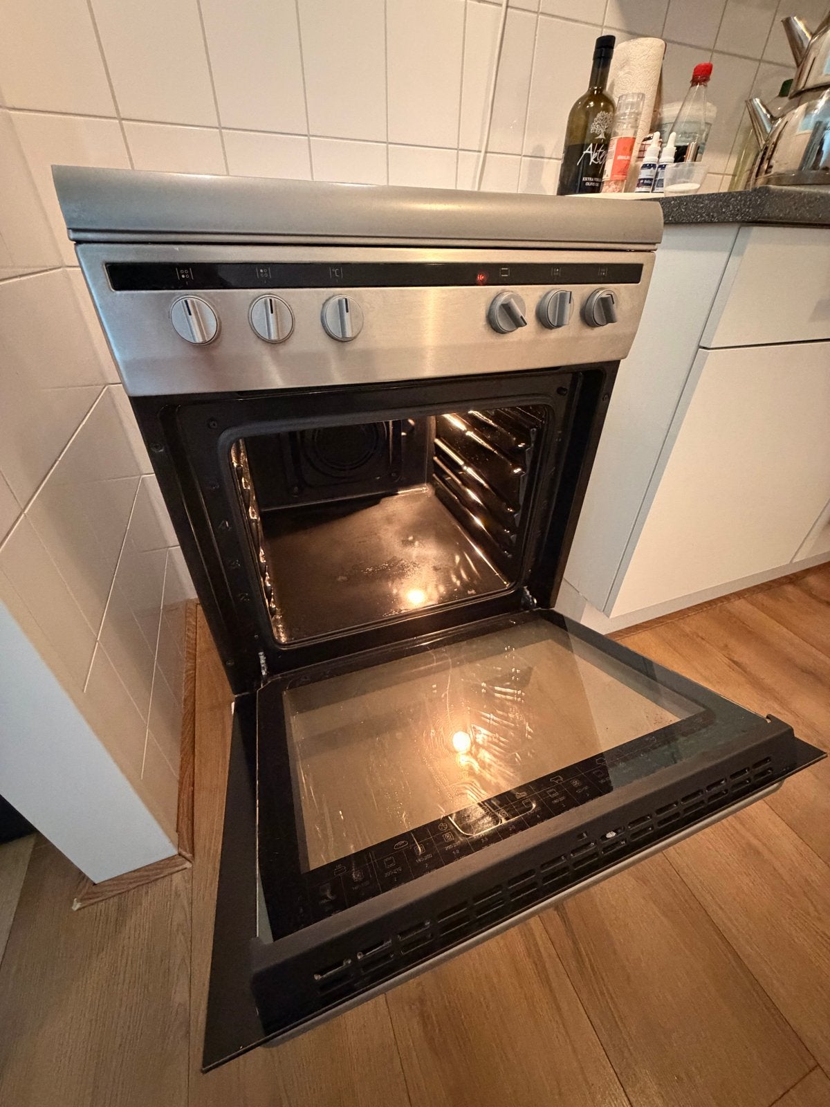Inventum Gasfornuis met Oven RVS - Goede Staat, Witgoed en Apparatuur, Fornuizen, Ophalen, 4 kookzones, Zo goed als nieuw, Gas