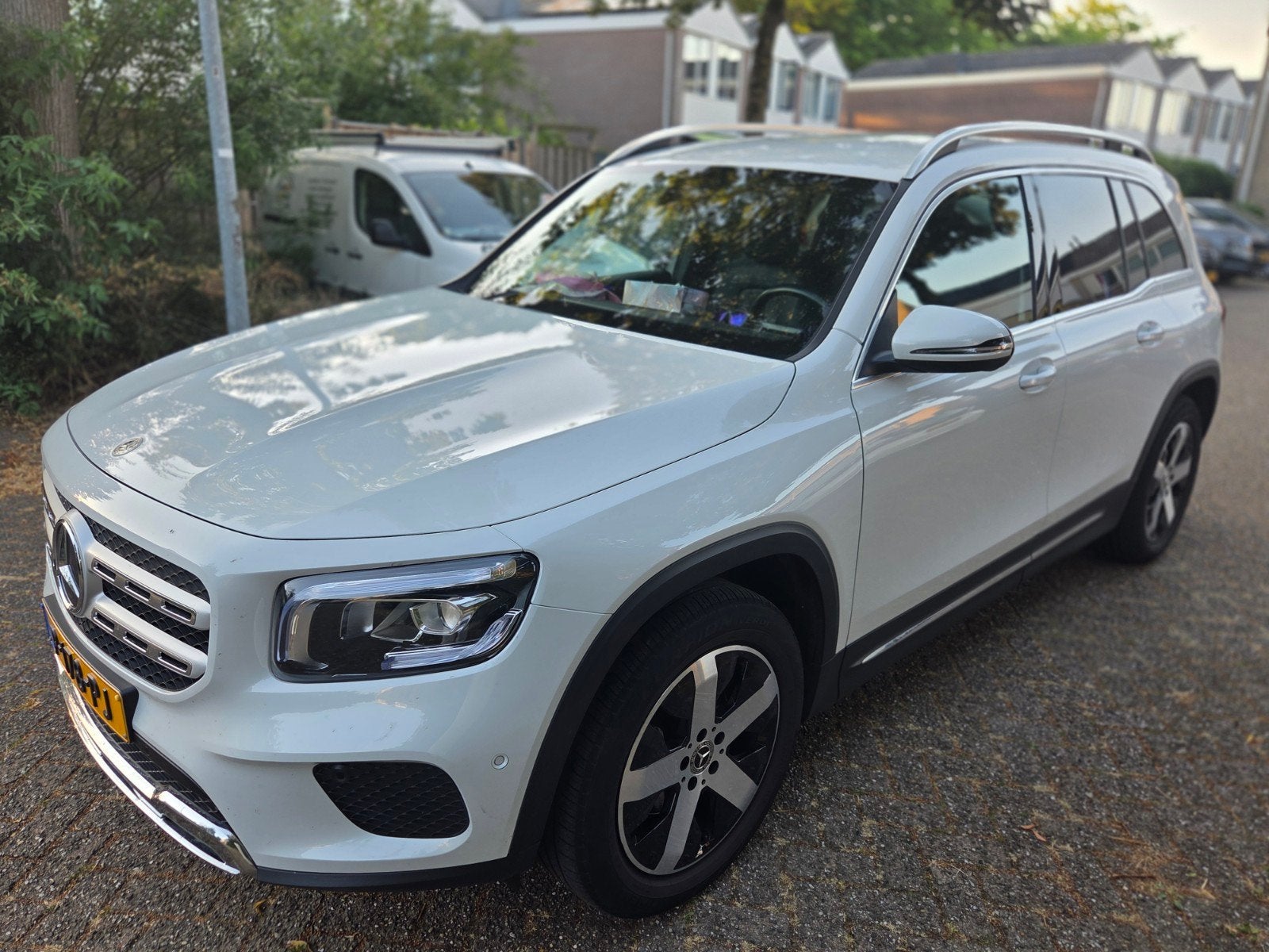 Mercedes-Benz GLB 200 163PK 7G-DCT 2022 Wit origineel Dutch, Auto's, Mercedes-Benz, 1800 kg, 4 cilinders, 7 stoelen, Bedrijf