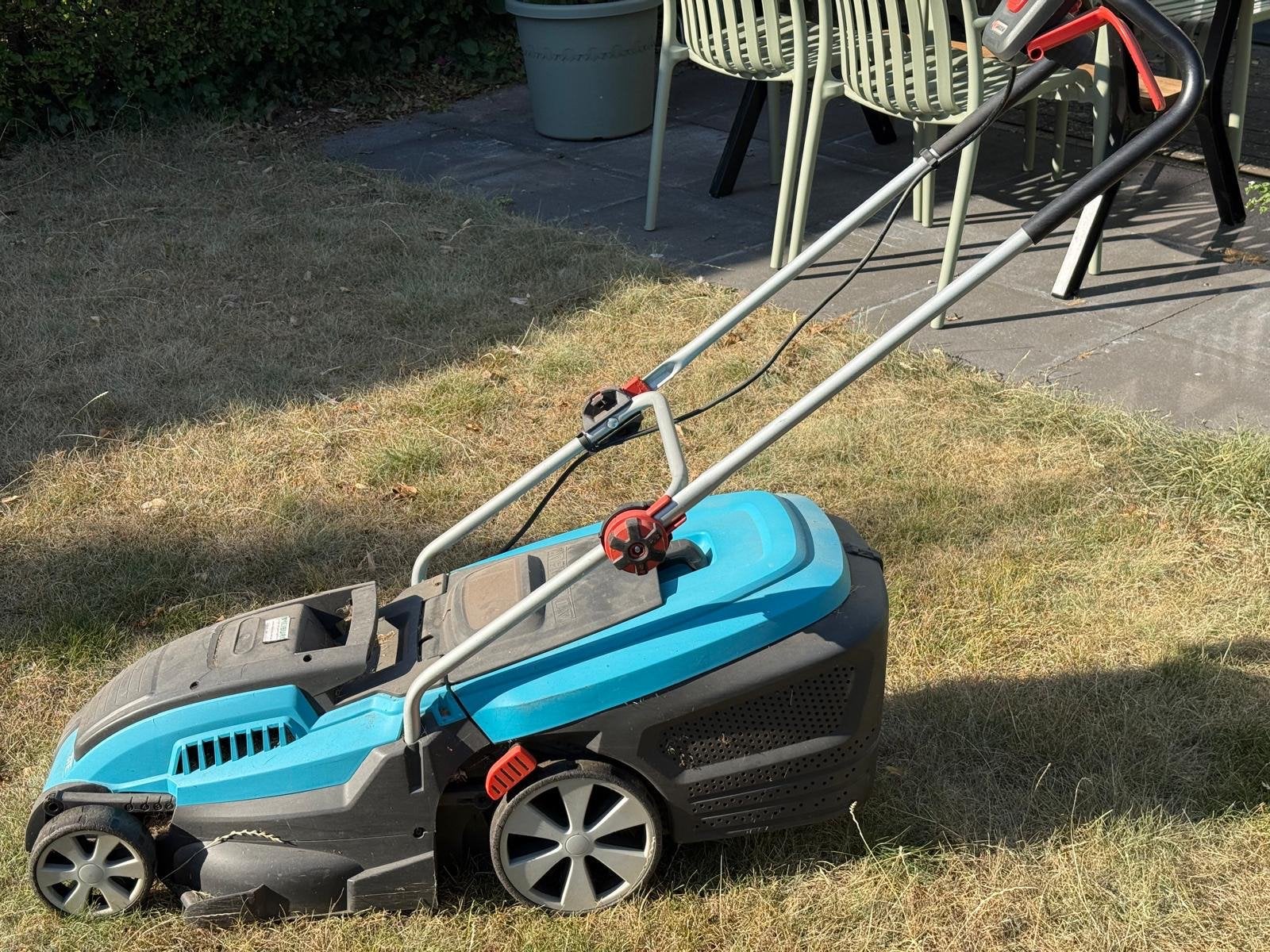Elektrische grasmaaier-trimmer en verticuteermachine, Tuin en Terras, Ophalen, Gebruikt