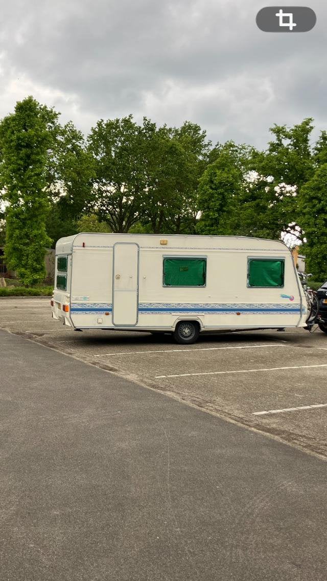 Caravan Adria B 502DK, Caravans en Kamperen, Caravans, Vast bed, 7 tot 8 meter, Treinzit, Particulier