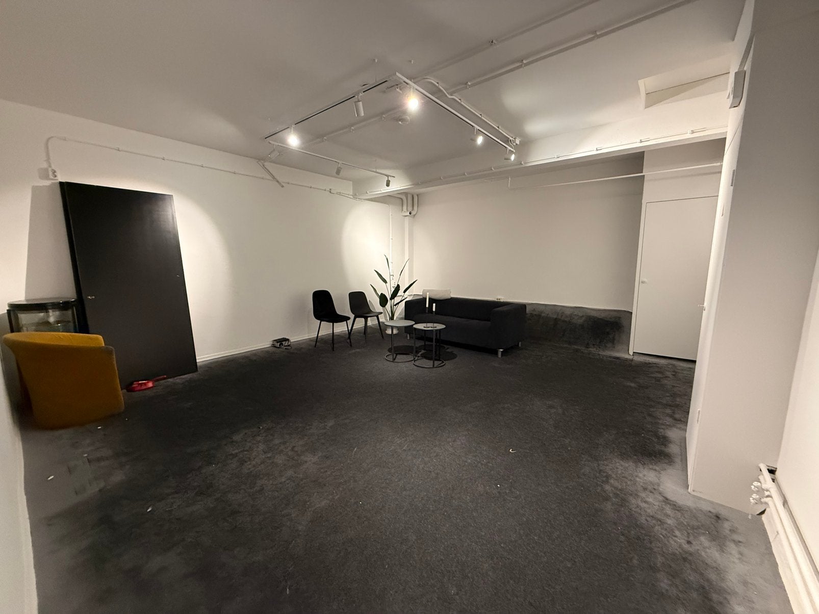 Opslagruimte / magazijn van ca. 40 m² te huur in Schiedam, Opslag