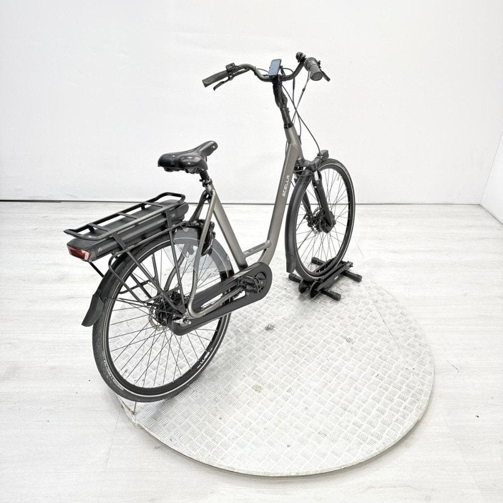 Stella Livorno | 7.747 km | 468 Wh Dames grijs 57cm 2022, Fietsen en Brommers, Elektrische fietsen, Overige merken, Gebruikt, -