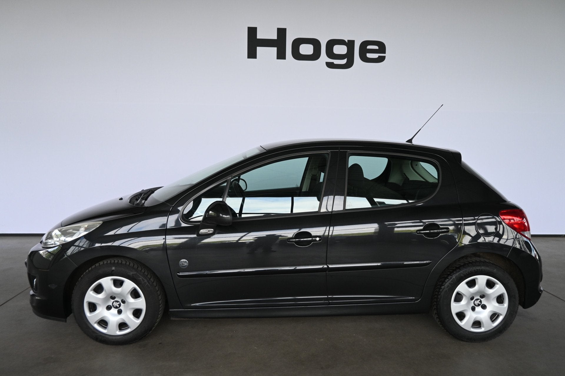 Peugeot 207 1.4 VTi Urban Move Airco Cruise Control Trekhaak, Auto's, Voorwielaandrijving, Euro 5, Stof, Gebruikt