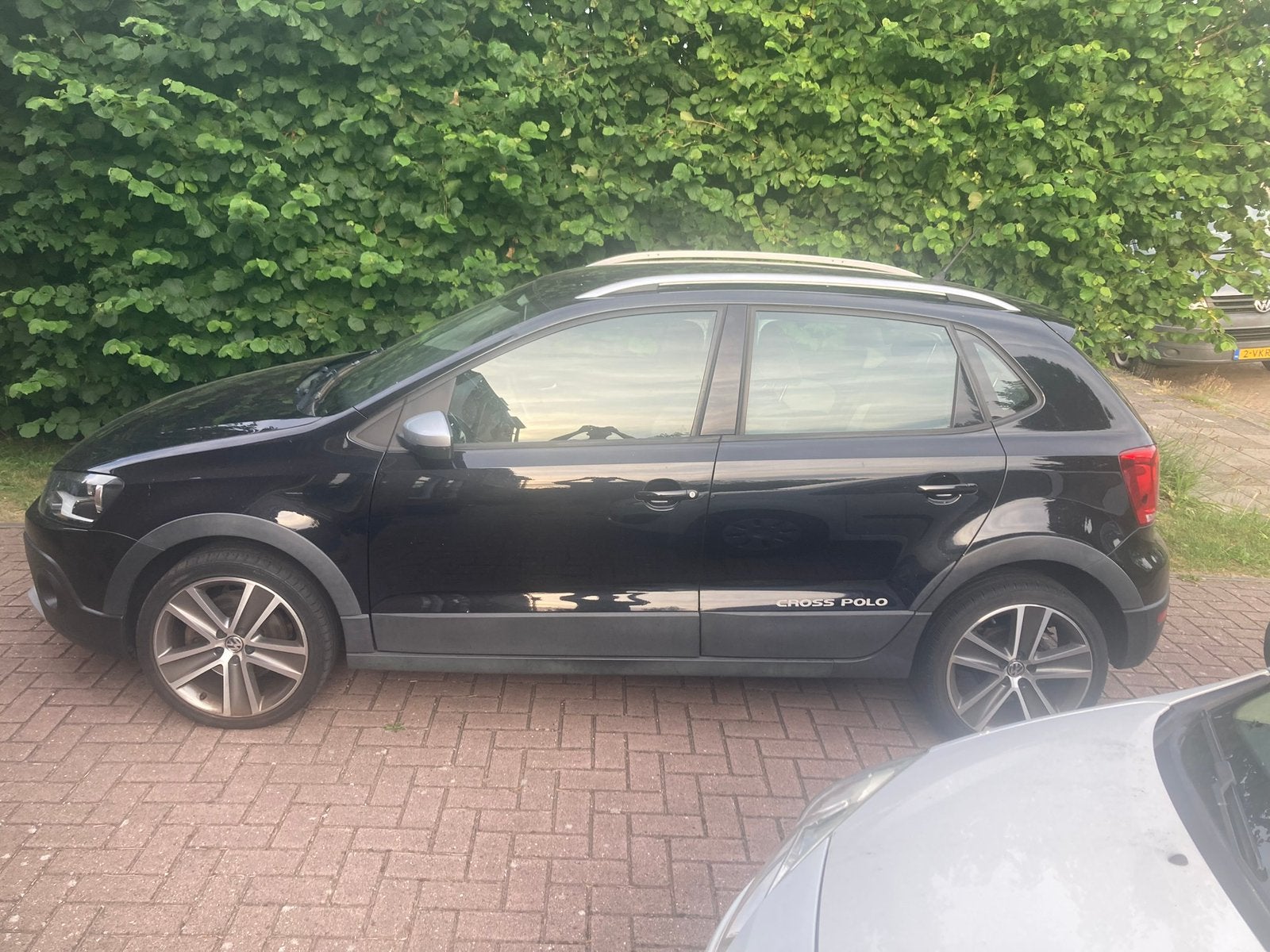 Volkswagen cross Polo 1.6TDI 2010 met iets werk lees tekst!!, Voorwielaandrijving, Stof, 4 cilinders, 610 kg