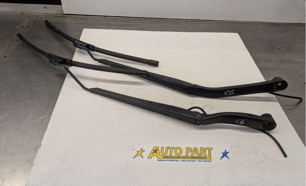 Chevrolet Corvette C6 wisserarm 2005-2013, Gebruikt, Info@gm.com, Ophalen of Verzenden, P.O. BOX 33170 Detroit, MI 48232-5170