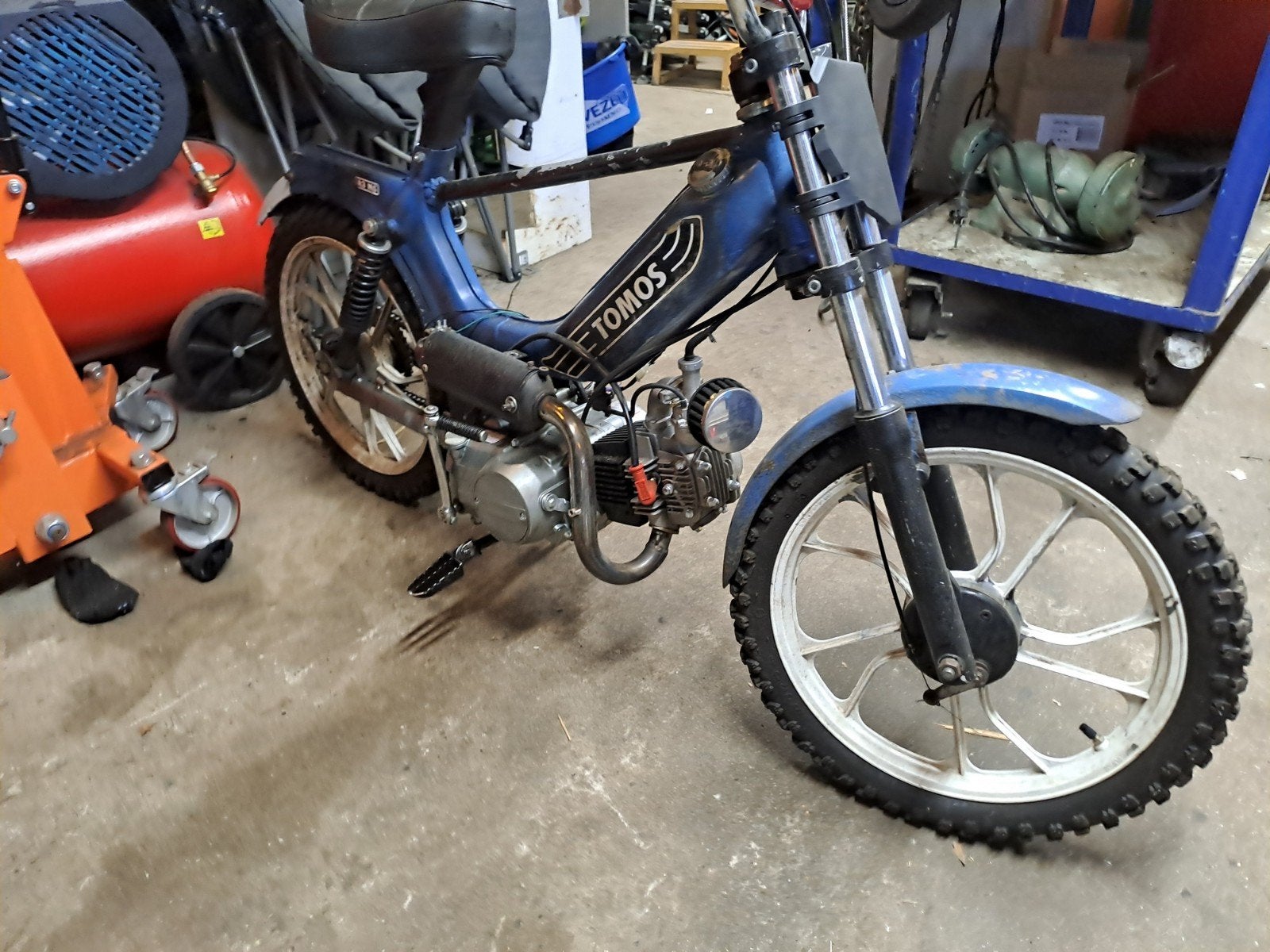Uniek cross tomos MOET WEG, Fietsen en Brommers, Brommers | Crossbrommers, Ophalen, Overige merken
