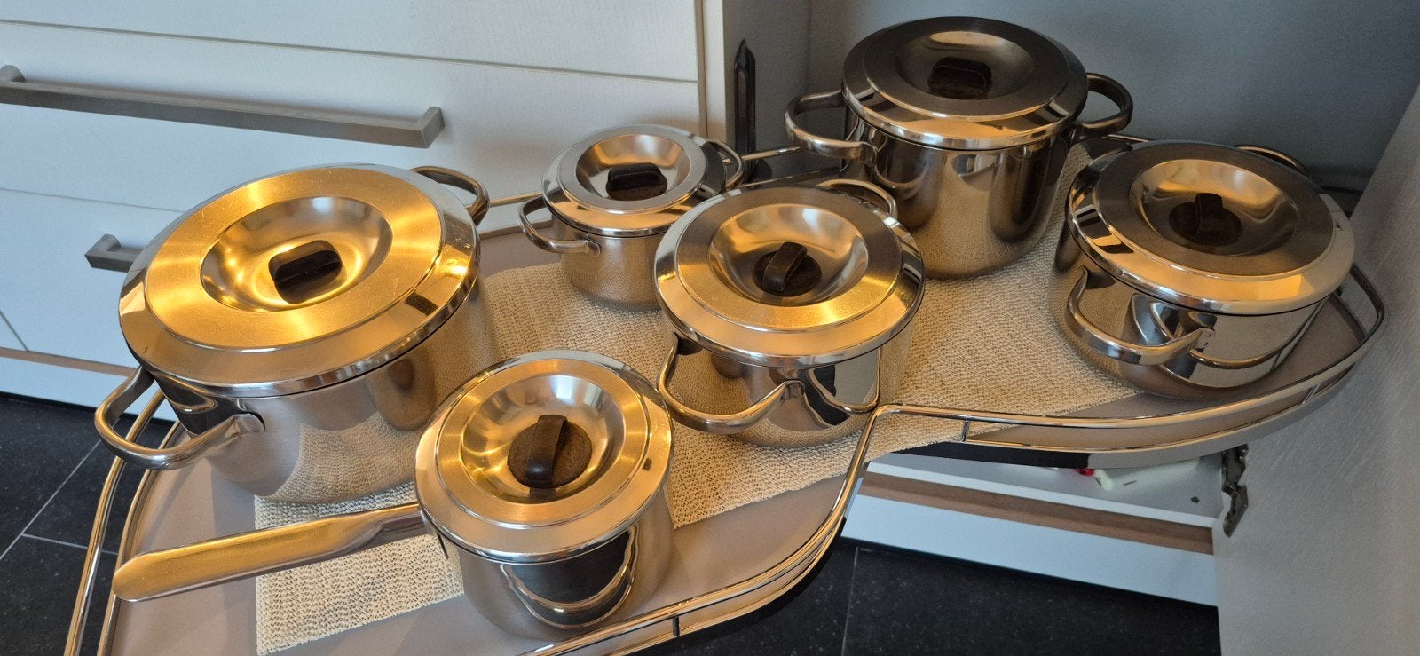 Sola Elite pannenset 7 delig, Huis en Inrichting, Keuken | Potten en Pannen, Ophalen, Zo goed als nieuw, Rvs, Pannenset