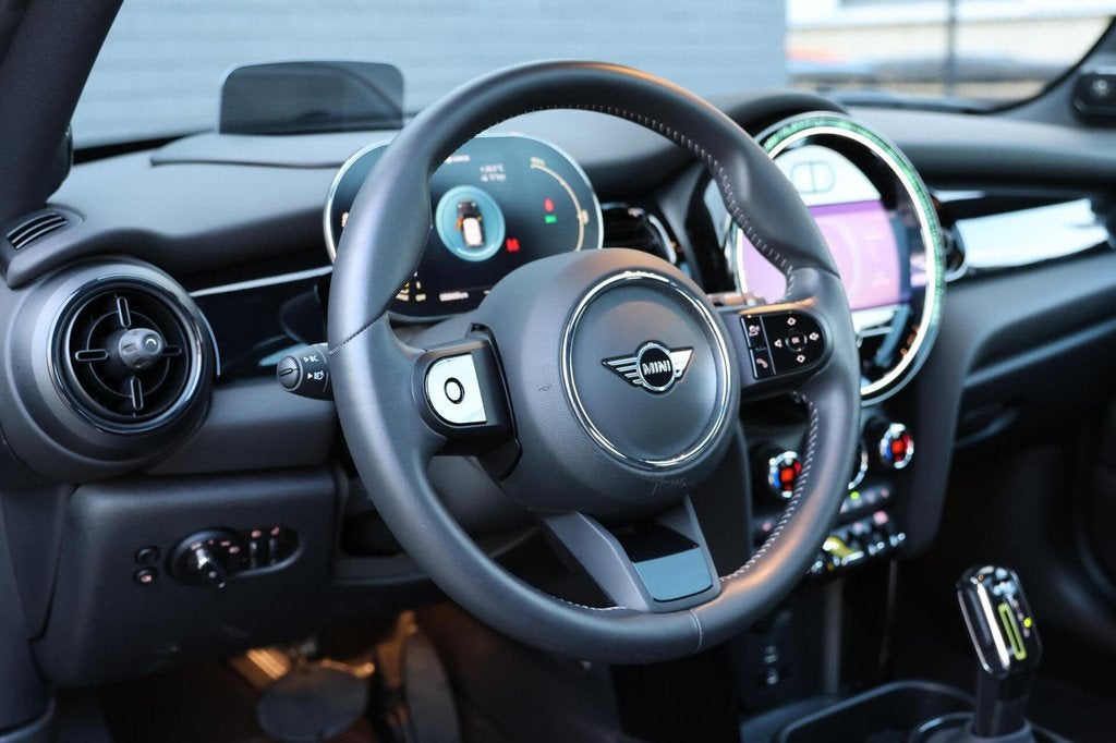 Mini Electric 33 kWh | PANO | Keyless | HUD | SOH 96.8%|, Auto's, Mini, Gebruikt, Automatische klimaatregeling, 33 kWh, 4 stoelen