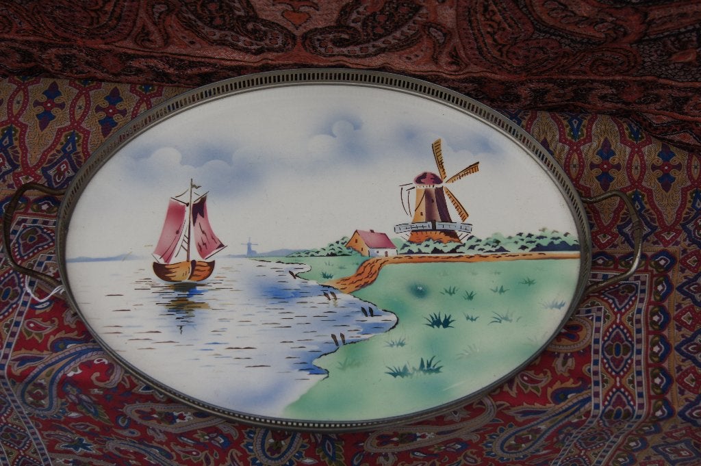 Dienblad met Hollands landschap en molen, Ophalen
