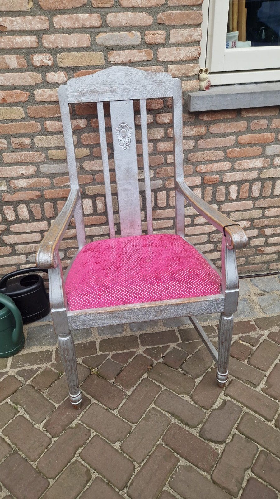 Vintage stoel met roze zitting, Ophalen