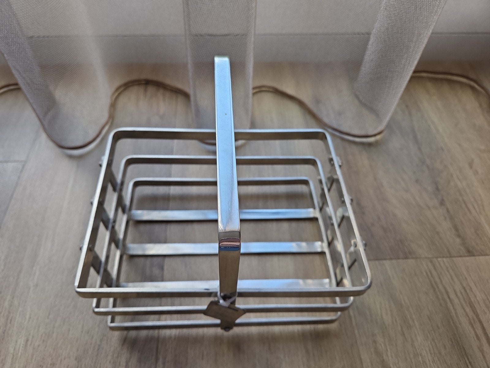 Metalen mandje van Riviera Maison, Huis en Inrichting, Ophalen of Verzenden, Gebruikt, Landelijk, Metaal