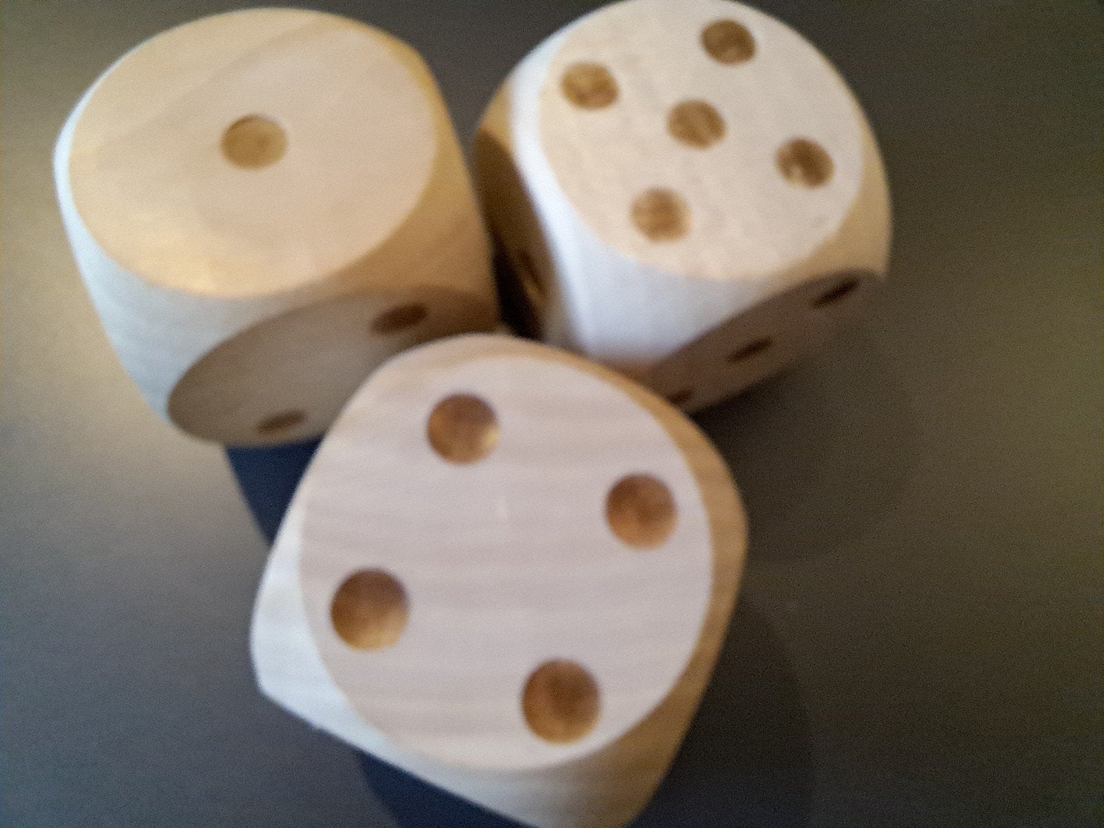 3 grote houten dobbelstenen, Ophalen of Verzenden