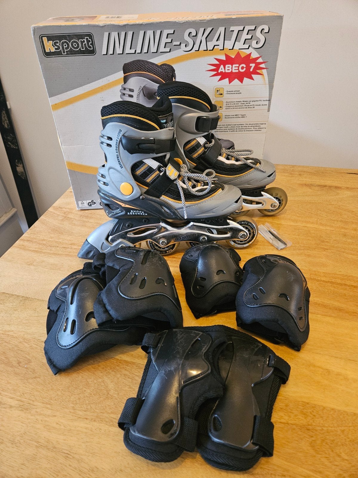 Ksport Inline Skates met beschermers maat 38-39, Sport en Fitness, Skeelers, Verstelbaar, Kinderen, Zo goed als nieuw, Inline skates 4 wielen