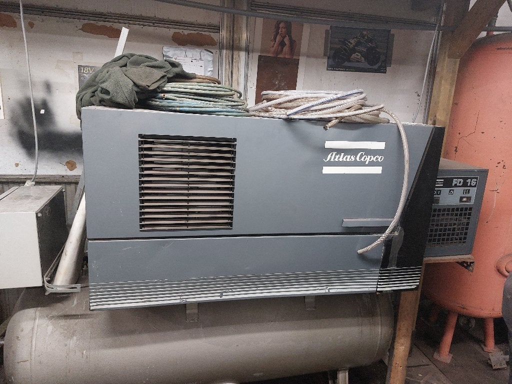 Atlas Copco schroef compressor1000l tank en luchtdroger FD16, Doe-het-zelf en Verbouw, Compressors, Ophalen, Gebruikt, Olievrij
