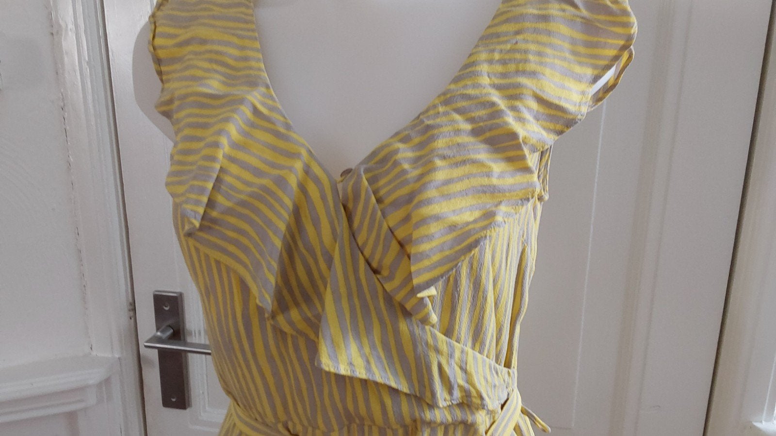 Leuke Zilch jurk maat S, Kleding | Dames, Jurken, Geel, Onbekend, Ophalen of Verzenden, Zo goed als nieuw