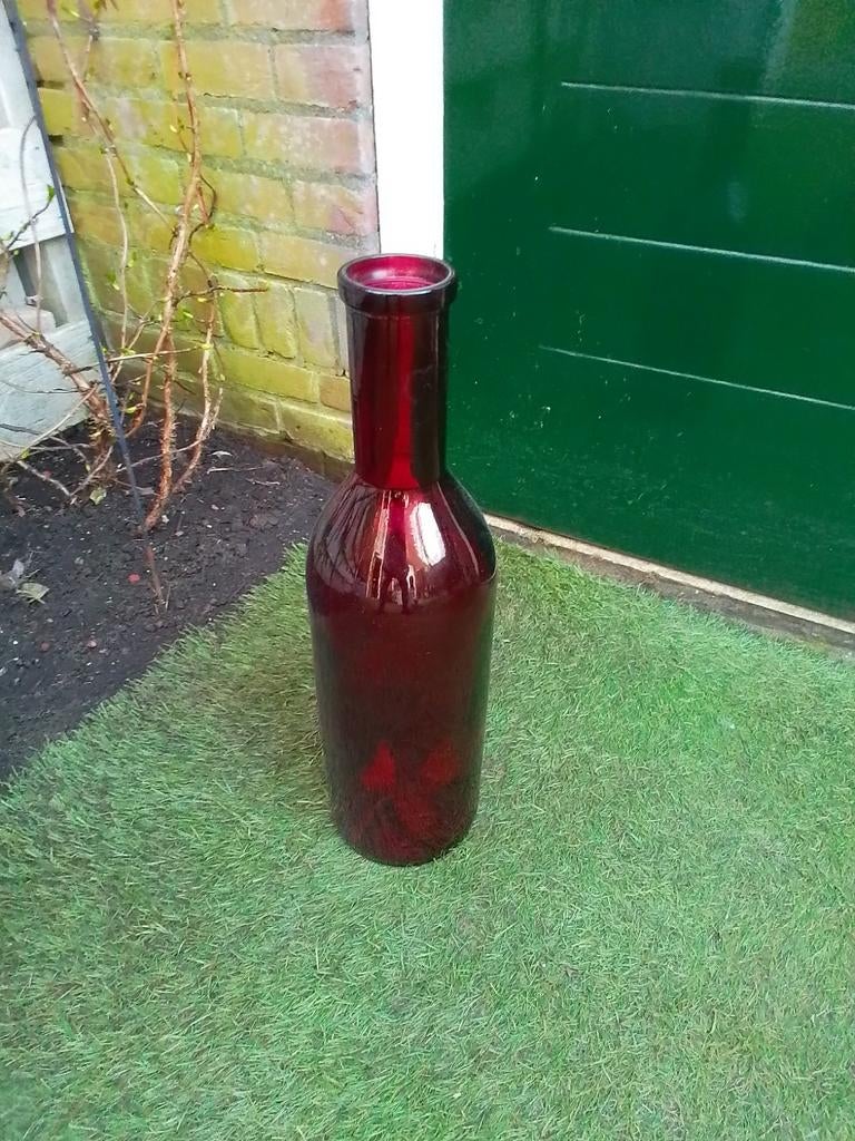 Mooie Glazen Hoge Vaas (Bordeaux Rood) 50cm/13cm/7cm/14cm, Nieuw, Ophalen of Verzenden, Glas, Minder dan 50 cm