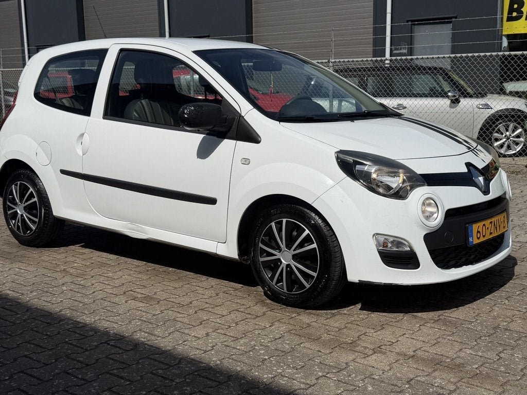 Renault Twingo 1.2 16V Cruise APK:FEB 2027 (bj 2013), Twingo, Gebruikt, 4 cilinders, 4 stoelen