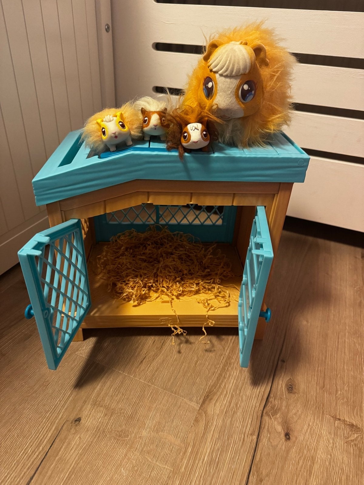 Interactief speelgoed: Cavia met 3 baby's en hok, Kinderen en Baby's, Ophalen, Gebruikt, Jongen of Meisje