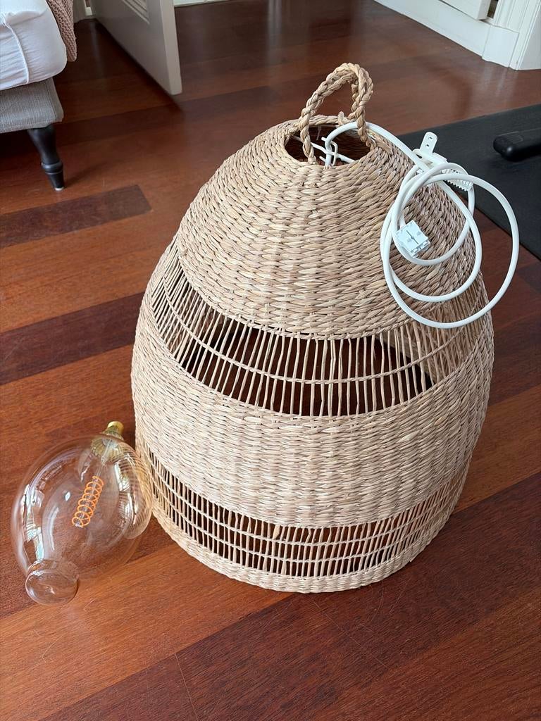 Rotan hanglamp met led gloeilamp, Ophalen, Zo goed als nieuw, Overige materialen, 50 tot 75 cm