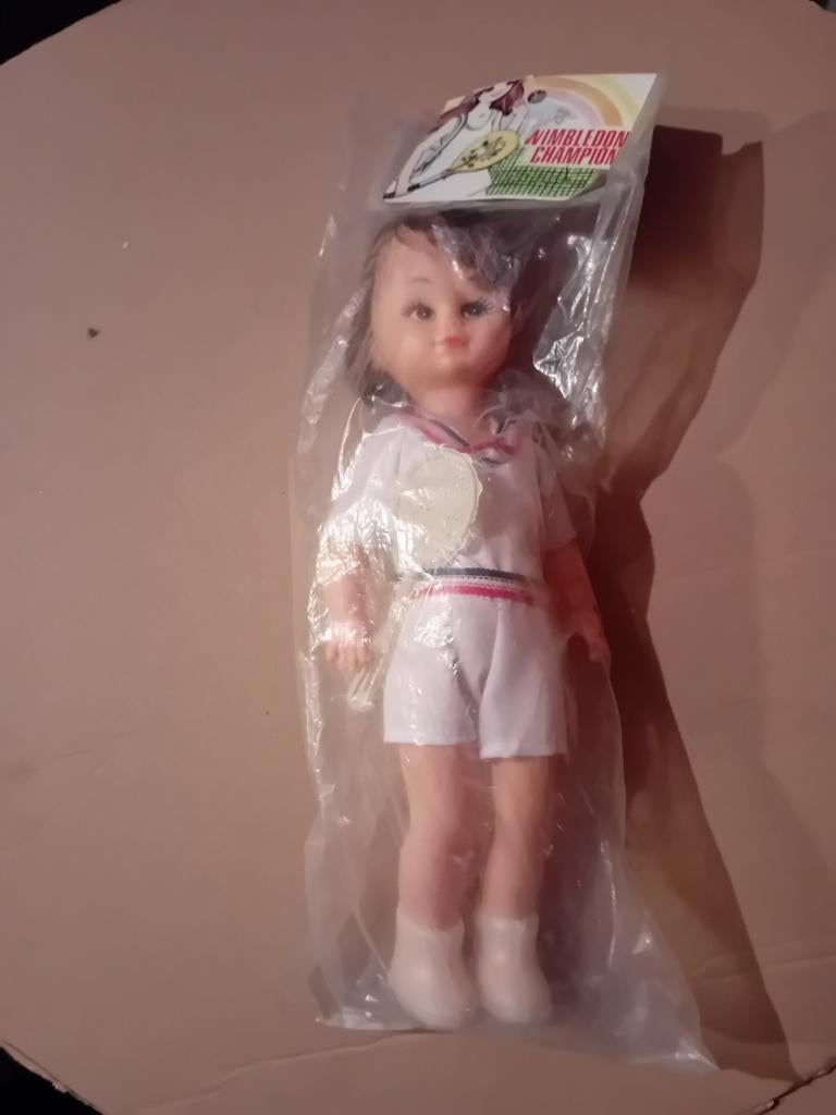 NIEUW pop in tennistenue, Ophalen, Nieuw