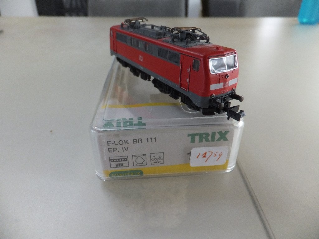 Minitrix 12759 E-Lok BR 111 EP. V DCC digitaal, Hobby en Vrije tijd, Modeltreinen | N-Spoor, Wisselstroom, Locomotief, Trix, Ophalen of Verzenden