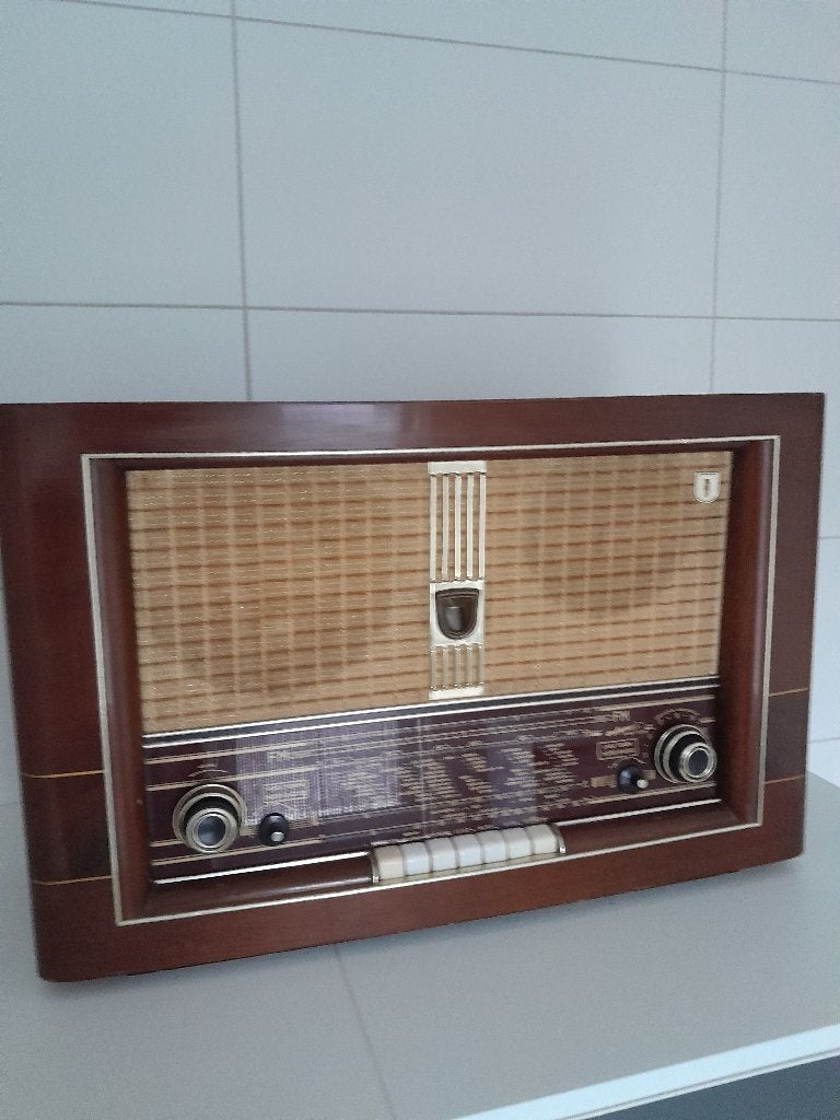 Vintage Radio, Ophalen