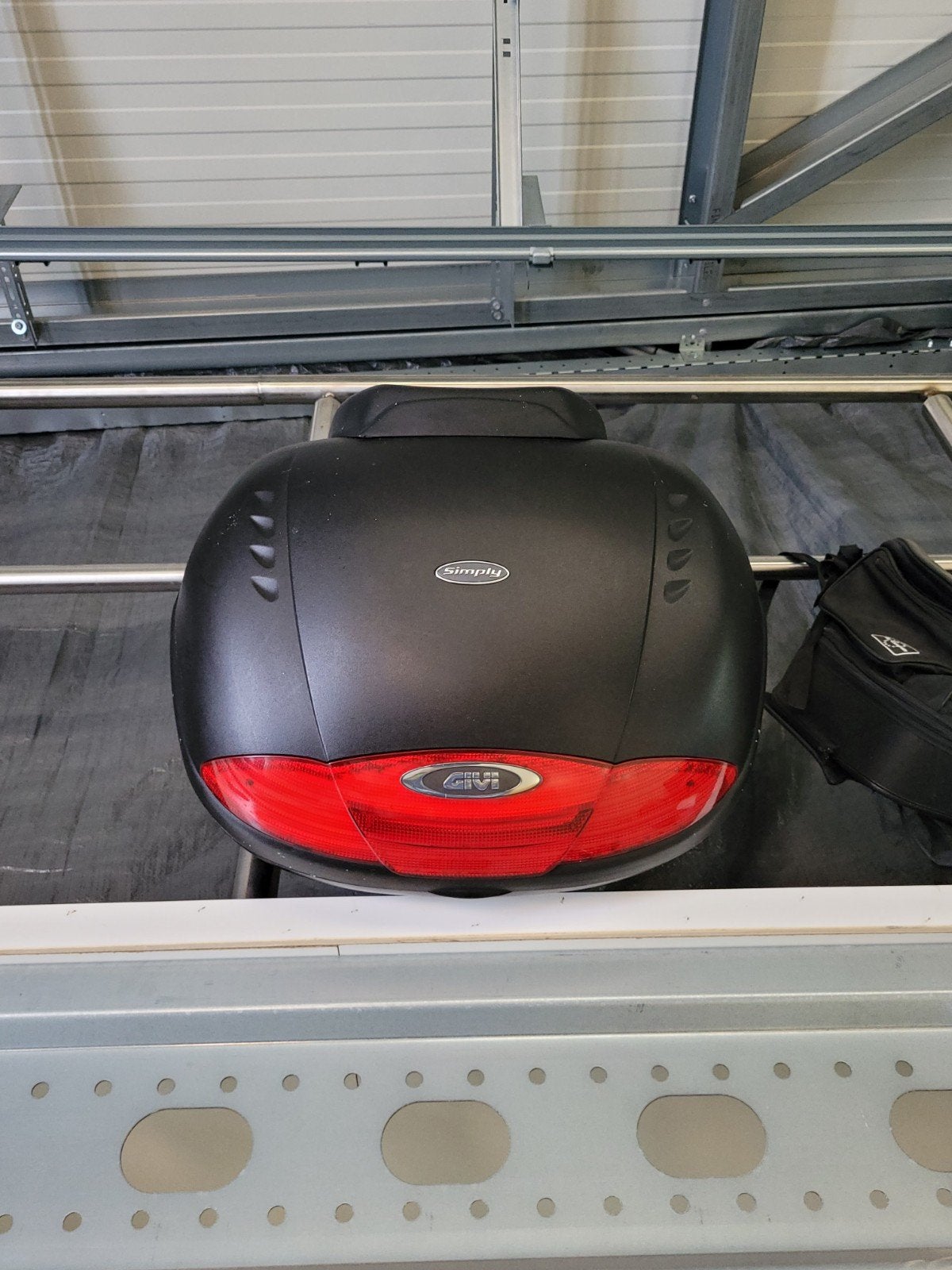 Givi Simply Topkoffer motor scooter Kawasaki ER6N, Motoren, Accessoires | Koffers en Tassen, Ophalen of Verzenden, Gebruikt