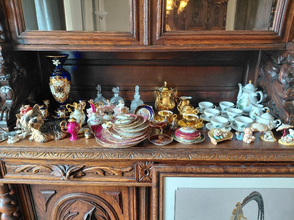 Verzameling porselein, Ophalen