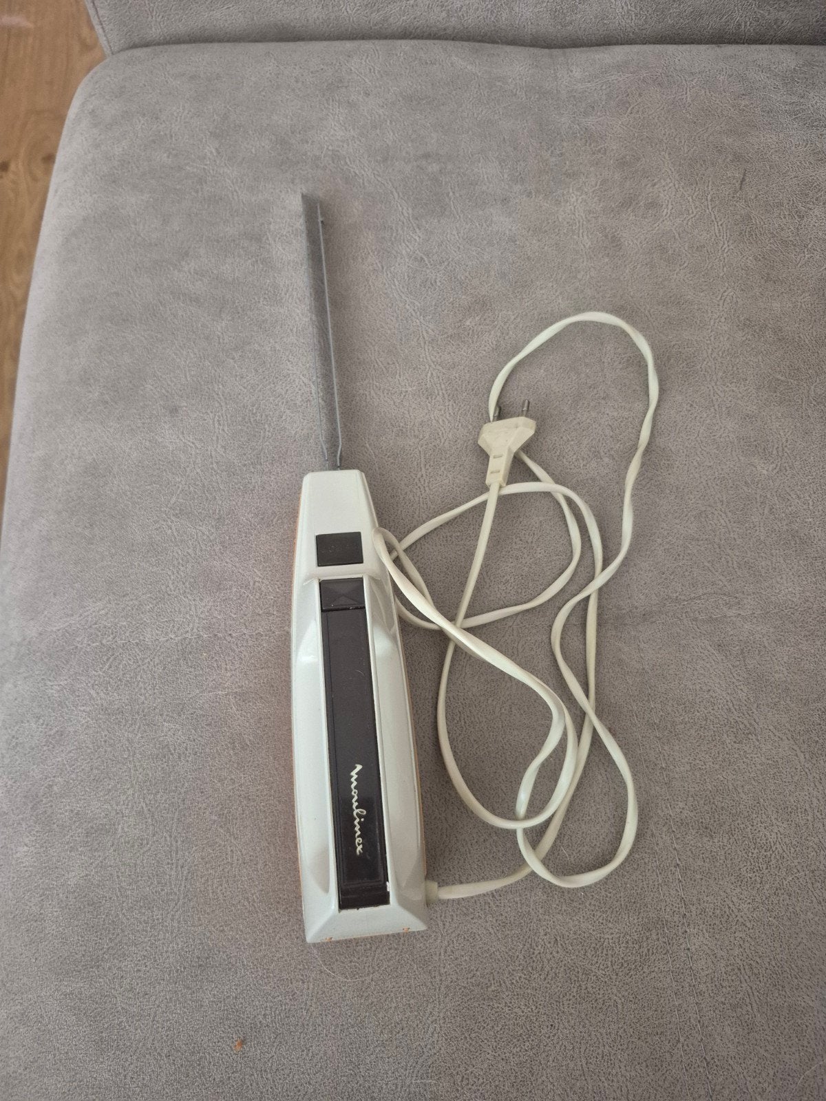 Vintage Moulinex Elektrisch Broodmes - Wit, Ophalen of Verzenden, Gebruikt