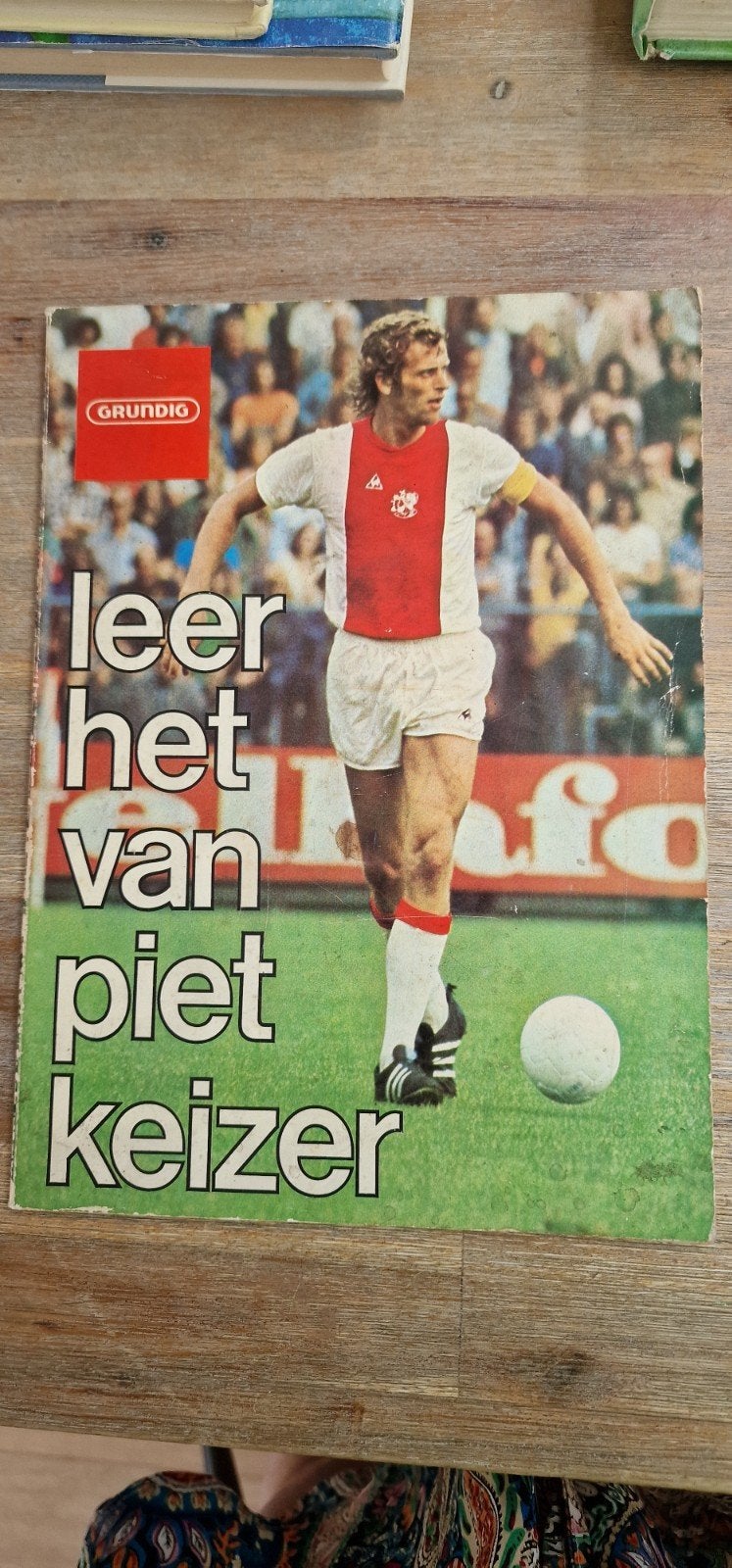 Leer het van Piet Keizer - Voetbalboek, Boeken, Ophalen of Verzenden, Gelezen, Piet Keizer, Balsport