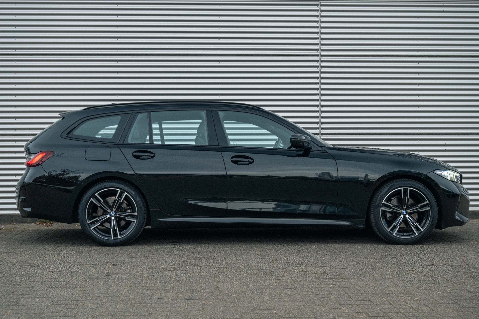 BMW 3 Serie Touring 320i M Sport Automaat / Sportstoelen / S, Automaat, Gebruikt, 4 cilinders, Met garantie (alle)