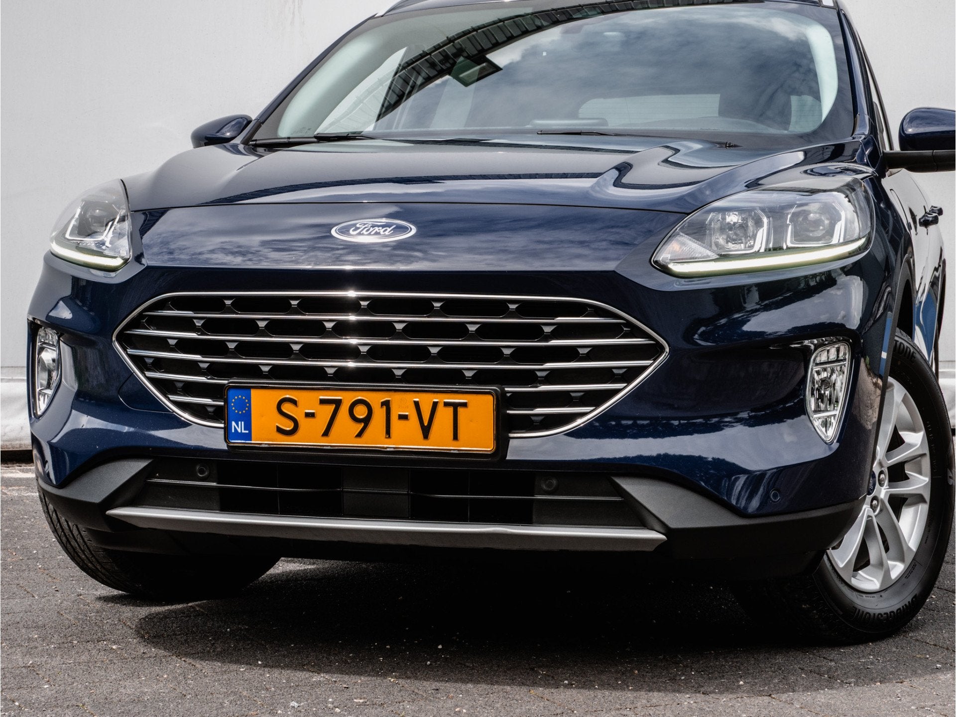 Ford Kuga 2.5 PHEV Titanium Camera/ Stoel-stuurverwarming/ D, Gebruikt, 4 cilinders, Met garantie (alle), Blauw