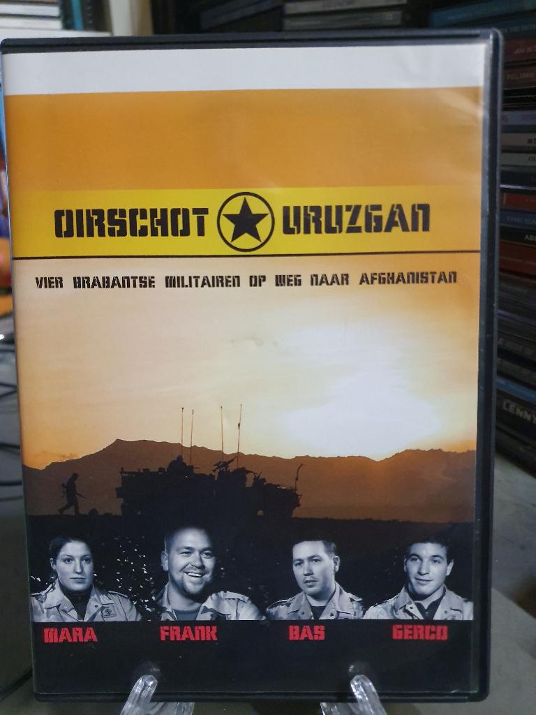 Oirschot Uruzgan 4 Militairen op weg naar Afghanistan 3DVD, Verzamelen, Ophalen, Landmacht, Nederland