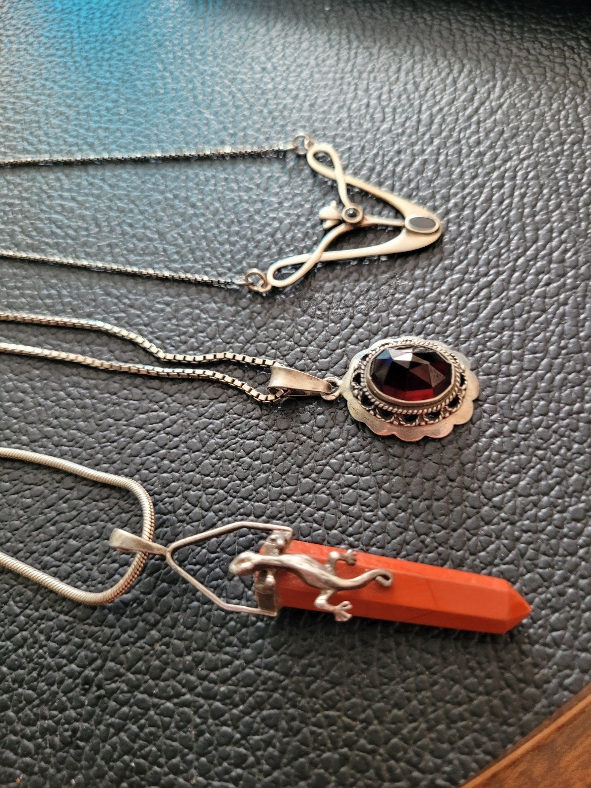 3 verschillende kettingen met hangers zilver, Ophalen of Verzenden