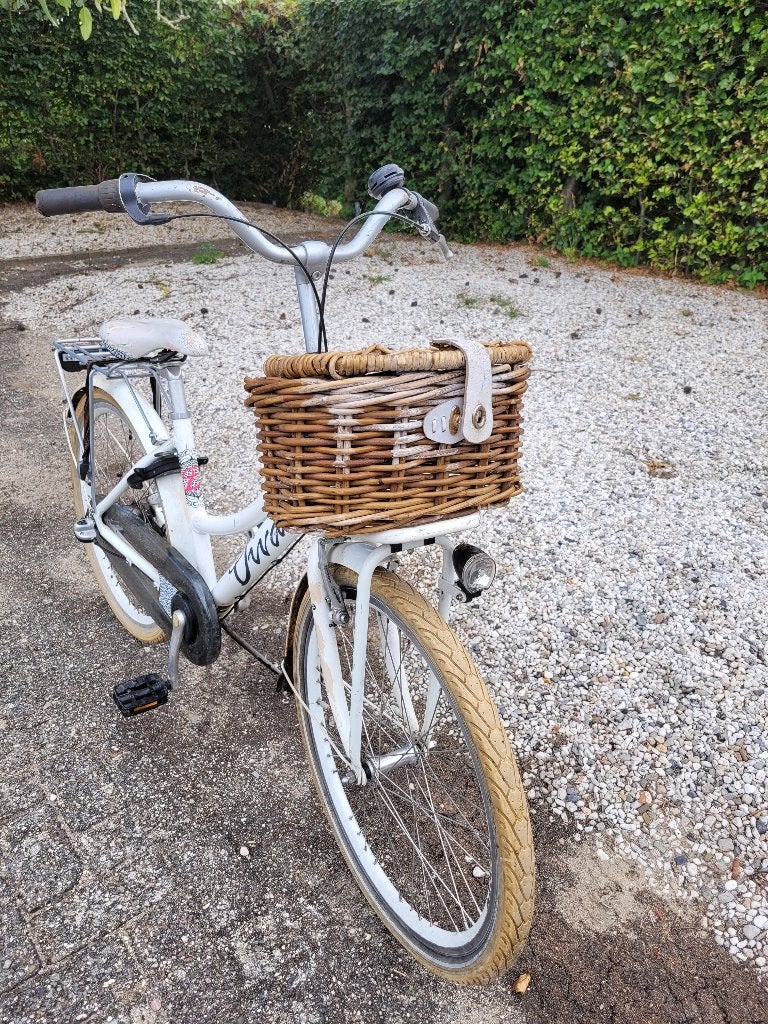 Foto 7 van Meisjesfiets Batavus Diva 24 inch