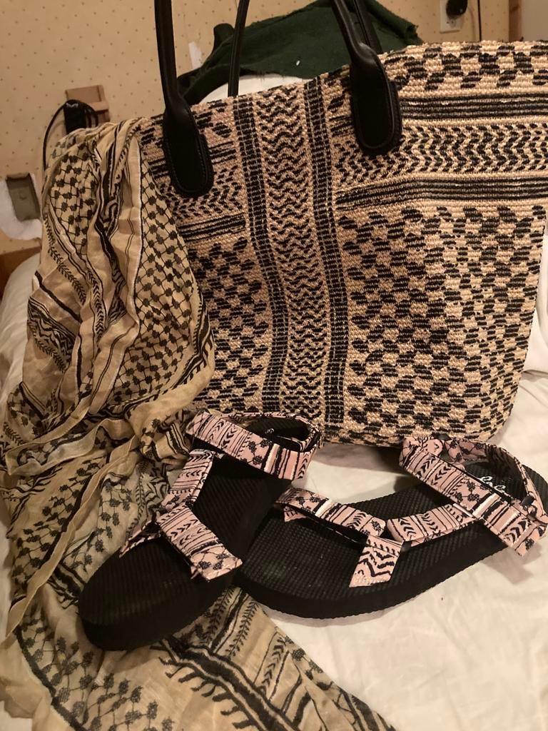 Lala Berlin,  taas, sjaal sandalen maat 40. NIEUW, Ophalen of Verzenden, Nieuw, Shopper