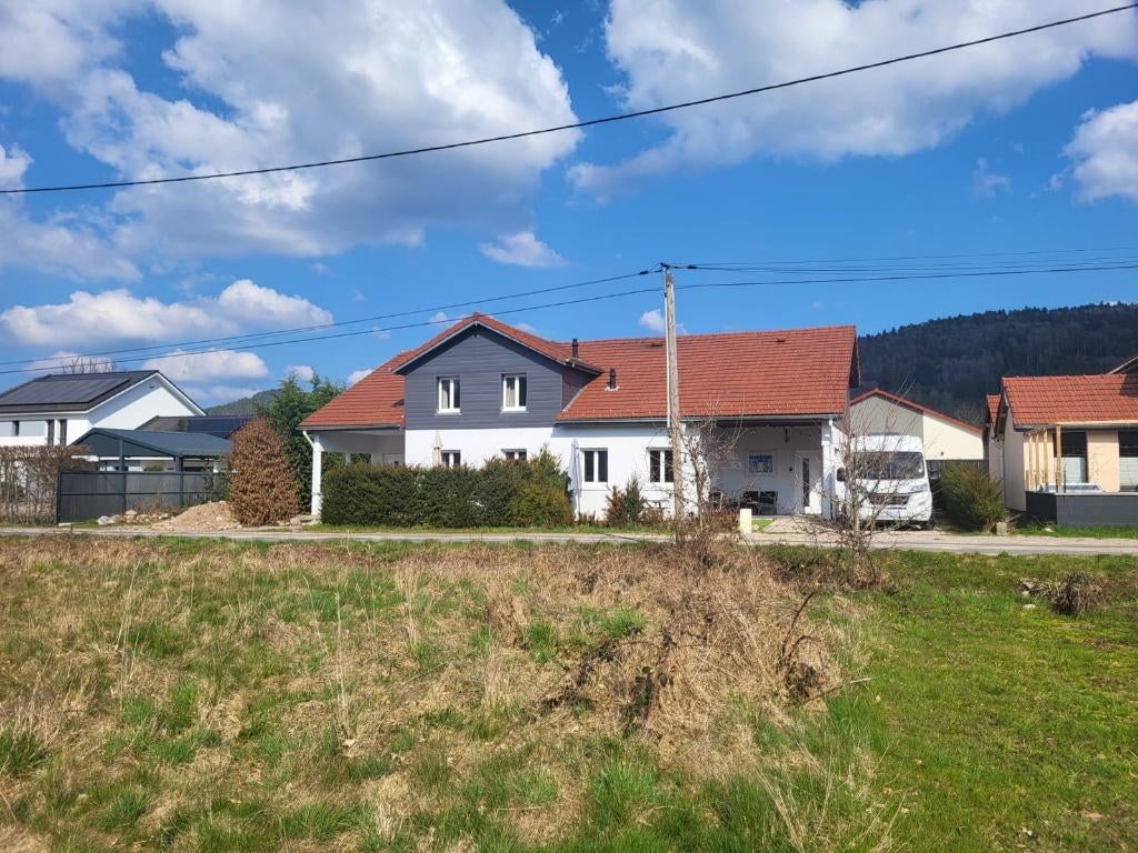 Woonhuis, bestaande uit 2 woningen, Huizen en Kamers, Buitenland, Frankrijk, Woonhuis, Dorp, Verkoop zonder makelaar