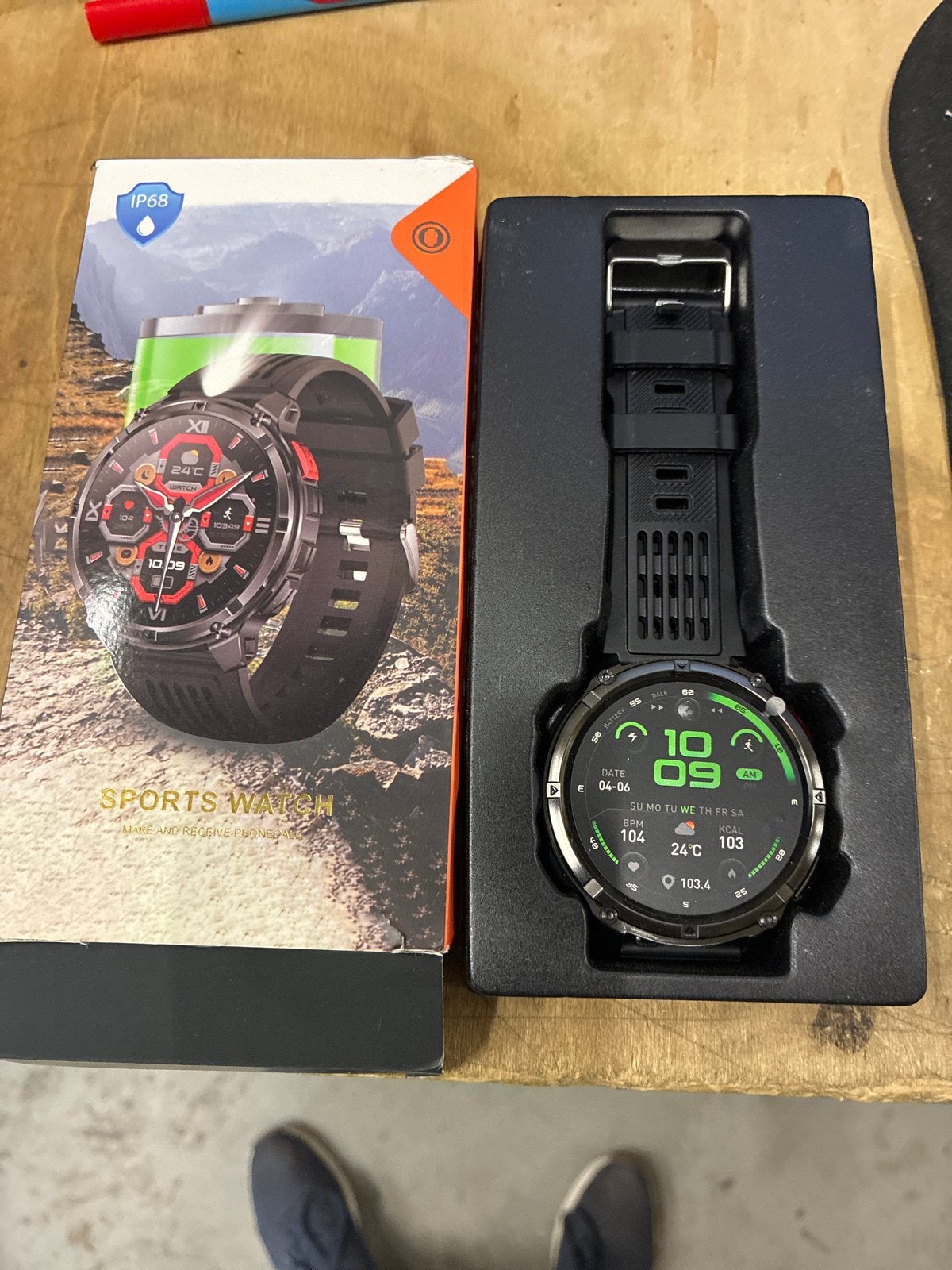 Nieuwe Sports Watch met IP68 waterdichtheid, Hartslag, Zwart, Nieuw, Ophalen of Verzenden
