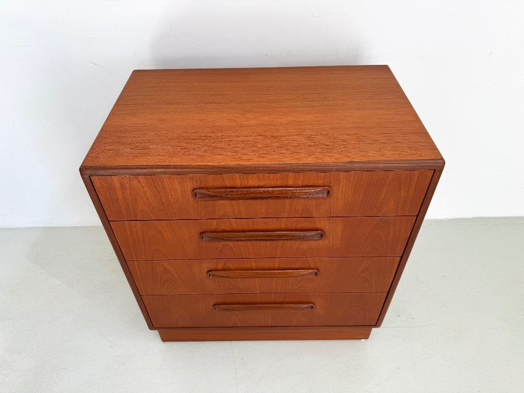 Vintage ladekast G-Plan, Huis en Inrichting, Ophalen, 50 tot 100 cm, Zo goed als nieuw, 3 of 4 laden