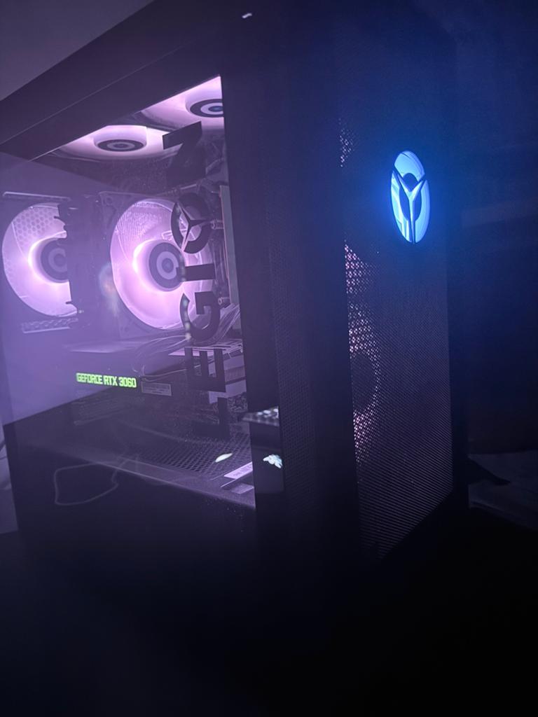 Lenovo legion t5 rtx 3060 12 gb i5 11400f 16 gb ddr4 500ssd, Gebruikt, Ophalen of Verzenden, SSD, Met videokaart