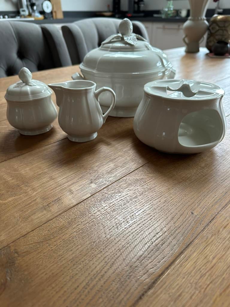 Villeroy & Boch Manoir servies porselein, Huis en Inrichting, Keuken | Servies, Overige typen, Ophalen of Verzenden, Zo goed als nieuw