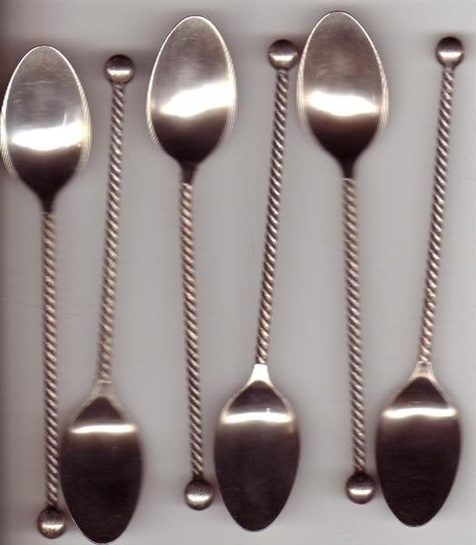 6 lepeltjes Douwe Egberts stijlappel., Verzamelen, Ophalen of Verzenden, Zo goed als nieuw, Metaal, Bestek