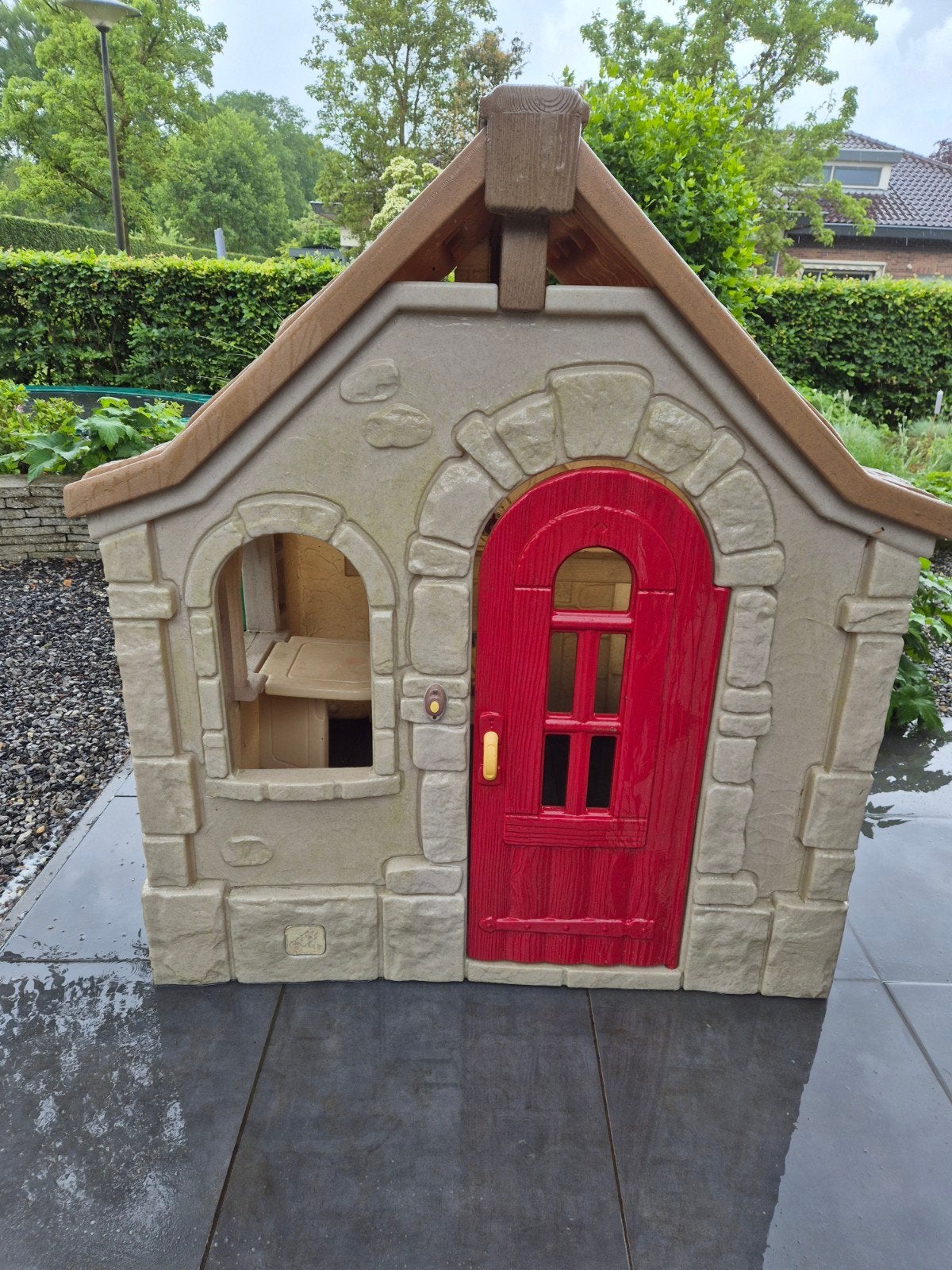 Speelhuisje buiten (Story book cottage), Ophalen, Gebruikt, Kunststof
