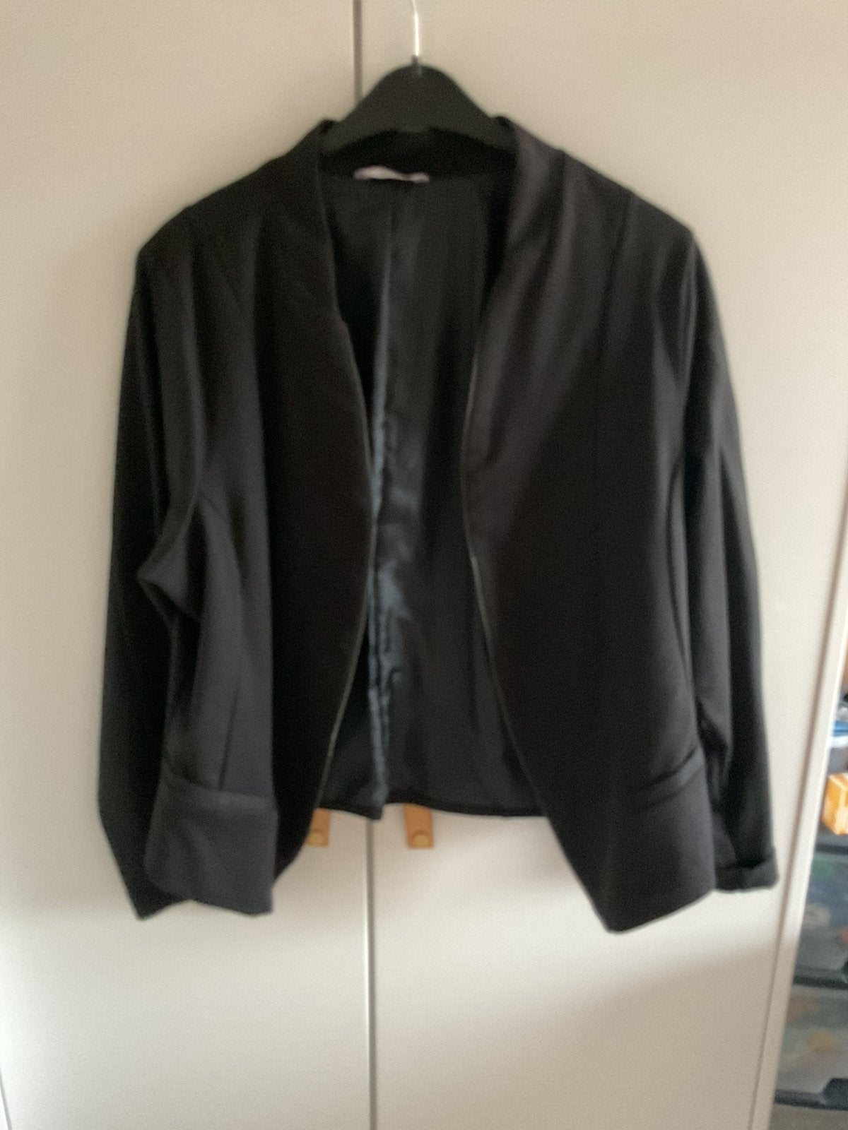 Z.g.a.n. korte blazer. Miss Etam. Maat 50, Ophalen of Verzenden, Zo goed als nieuw, Maat 46/48 (XL) of groter, Zwart