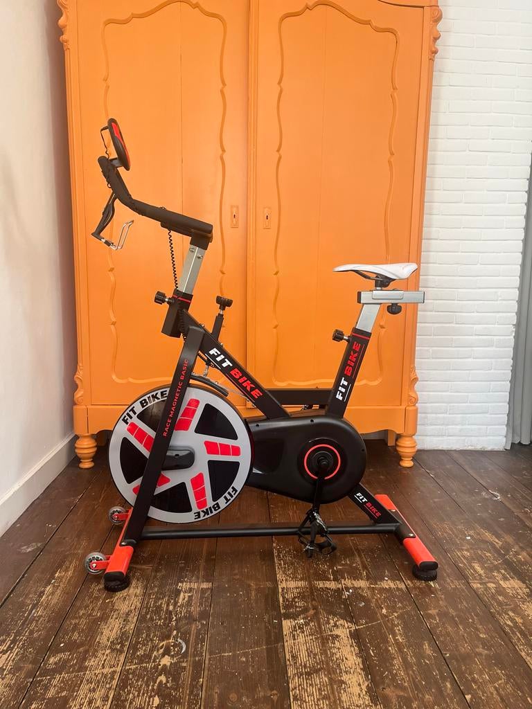 Fitbike race magnetic basic incl. Trainingscomputer, Sport en Fitness, Ophalen, Spinningfiets, Zo goed als nieuw, Metaal
