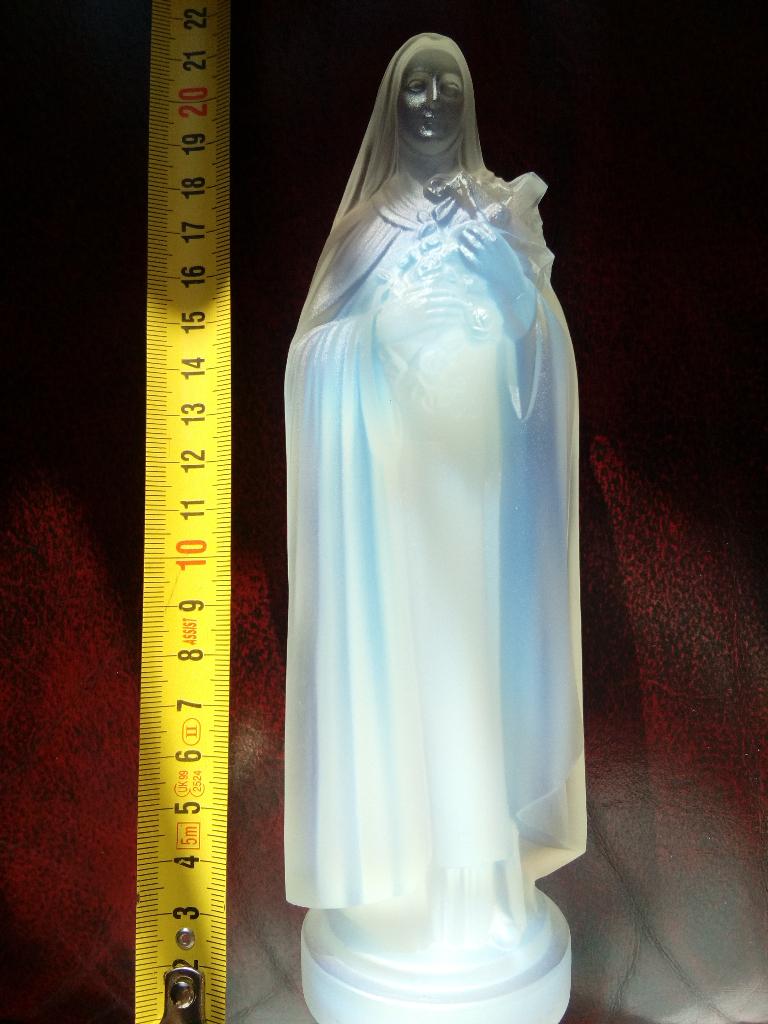 Etling madonna theresa van lisieux opalescence glas 1935. ., Ophalen